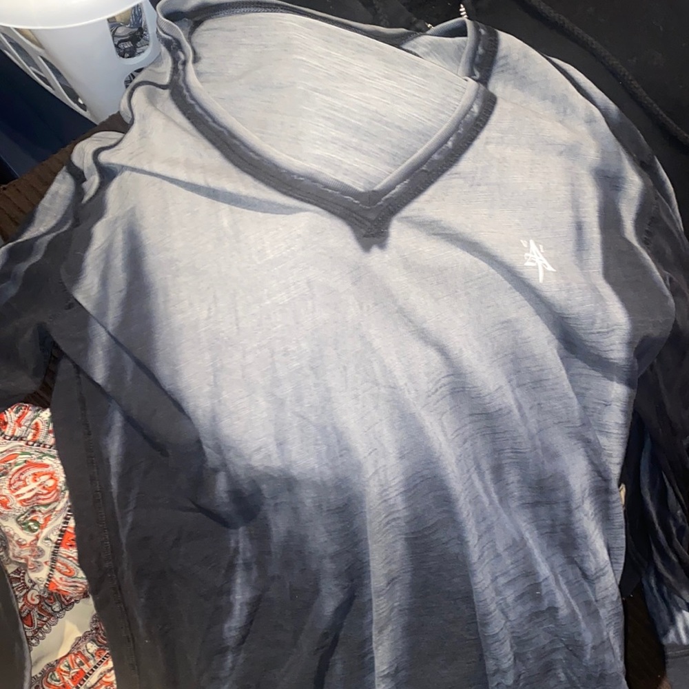 V-Neck long sleeve